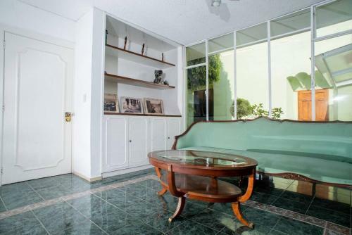 Antigua Guest House Casa Completa