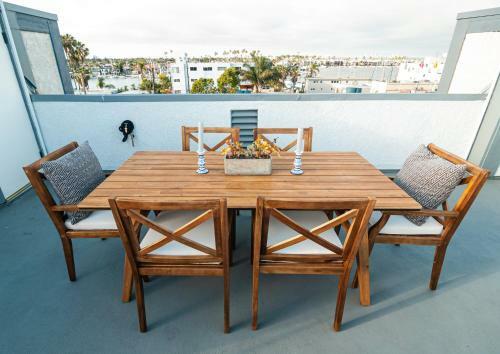 Villa Superb Designer Long Beach House Steps 2 Sand W/rd
