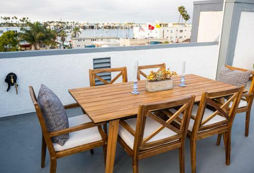 Villa Superb Designer Long Beach House Steps 2 Sand W/rd