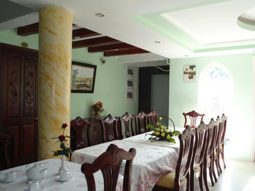 Green Valley Hotel
