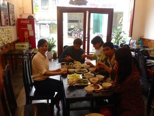 Hue Home Hotel
