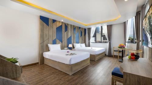 Azura Gold Hotel & Apartment