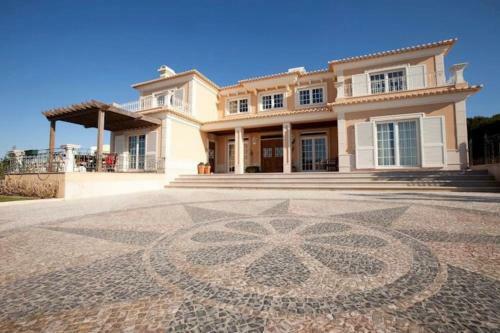 Ericeira Ocean-view Family Villa