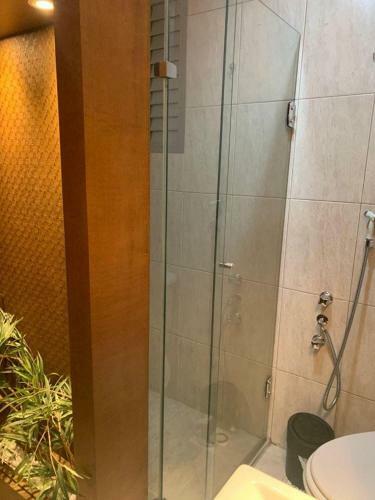Apartamento Junto � Rua Coberta, Rec�m Decorado