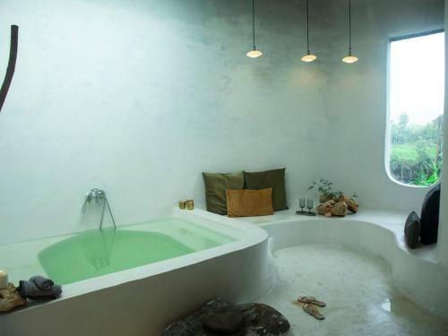 Cliff Cabin With Lake View At Karjat