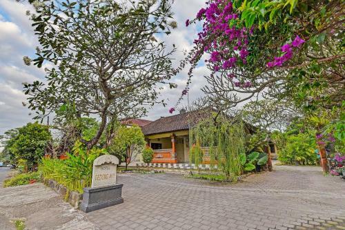 Oyo 91503 Hotel Gedong Ayu