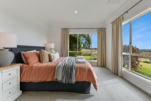 Wren Hill Dreamy Home With Spectacular Views