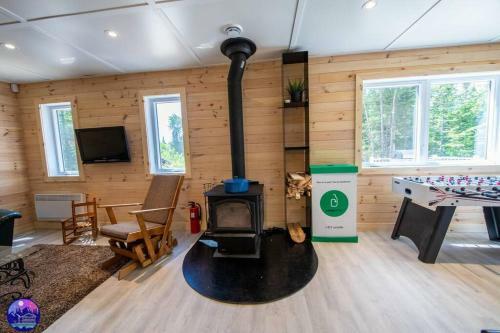 Chalet 3m -spa-acc�s Lac Fid�le