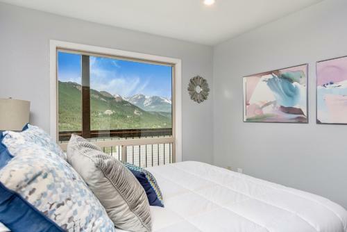 Trails End Vacation Home At Windcliff Home