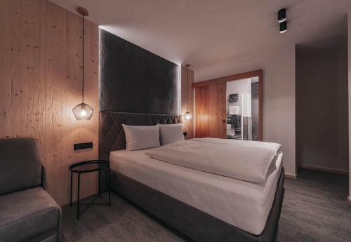 Hostal Arlhome - Zuhause Am Arlberg