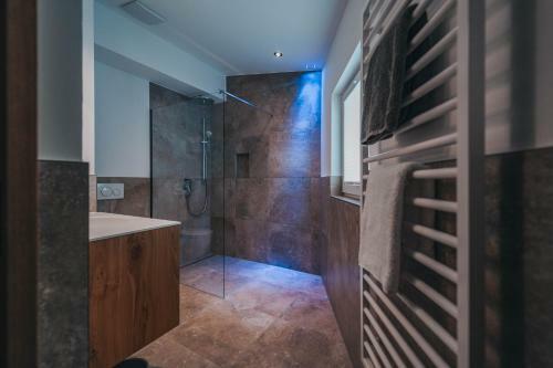Hostal Arlhome - Zuhause Am Arlberg