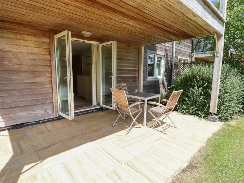 Swandown, 18 Netherhaye