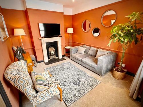 Unique & Stylish Town House, Central Cheltenham