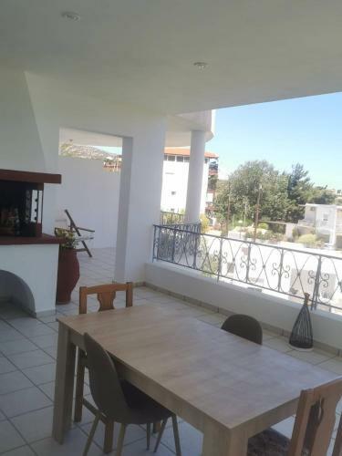 Seaview Apartment In Porto Rafti