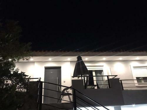 John?s Shared Apartment