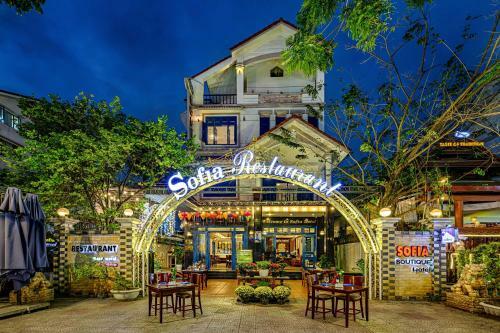Sunday Hotel