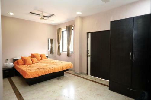 6 Bhk Villa