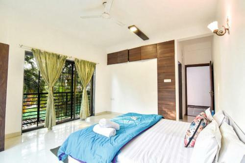 Villa On The Rocks