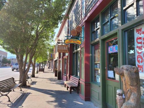 Kitz Condo, Downtown Fun, A/c, Shuffleboard, Xbox