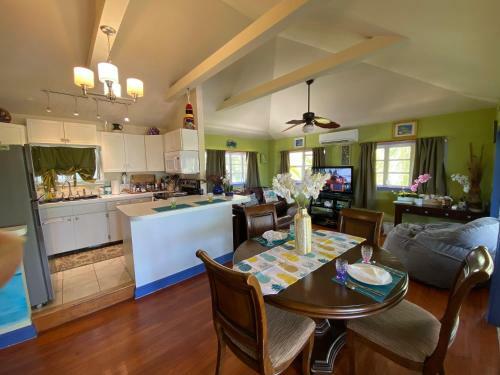 Luxury Oceanview Friendly Villa Near Key West
