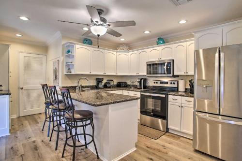 Spacious Pompano Beach Home With Grill And Bikes