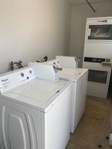 Apartamento Oasis At Hollywood - Sleeps 6 - Unit 10