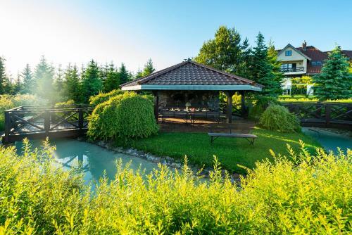 Villa Lakeland Residence