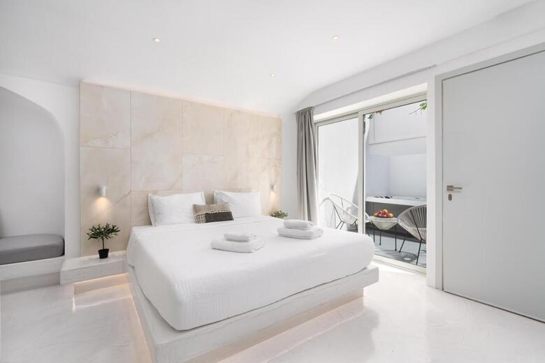 Hotel Cycladic Suites