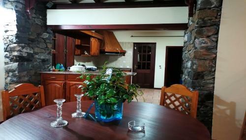 Santana, Flowers's House