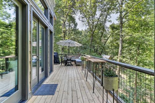Luxe Ellijay Cabin Escape Hot Tub, Fire Pit!
