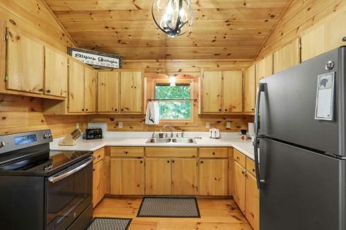 White Tail Ridge - Ellijay Cabin Near Town!