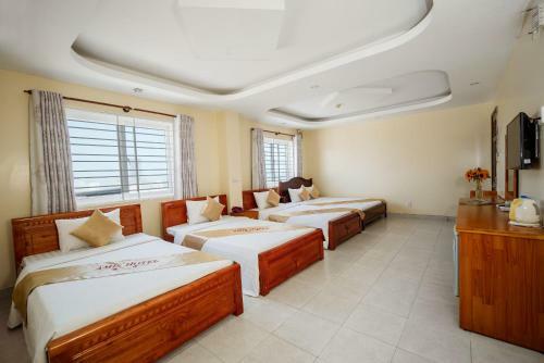 Amis Hotel