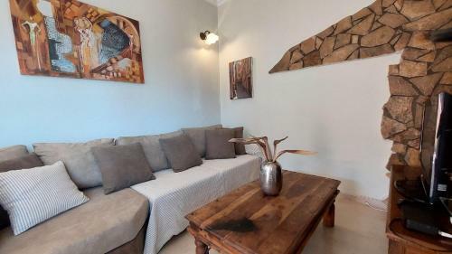 Nias Apartment
