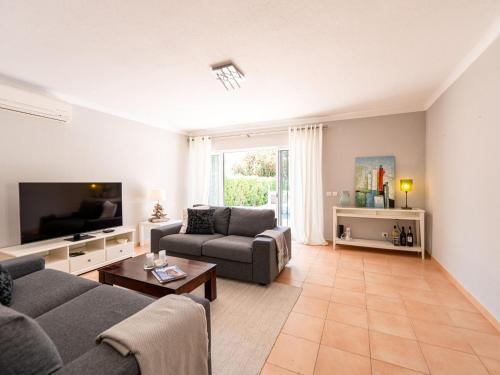 Lavish Villa In Vilamoura With Private Pool
