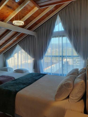 Apartamento Chal� Flor De Cristal 01