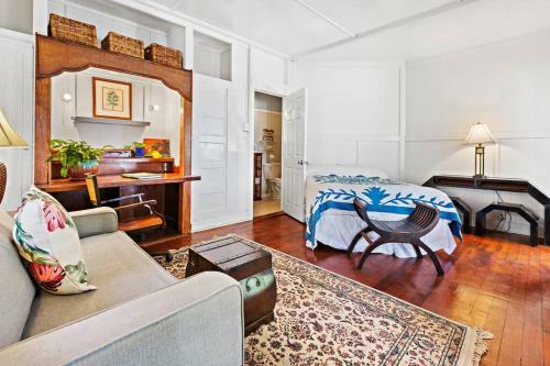 Vintage 3 Bdrm Home-walk To Historic Lahaina Town