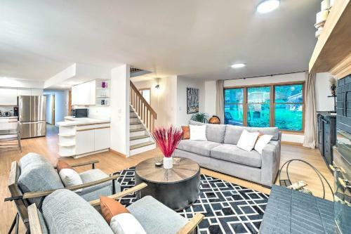 Michiana Shores Retreat With Deck And Fire Pit!