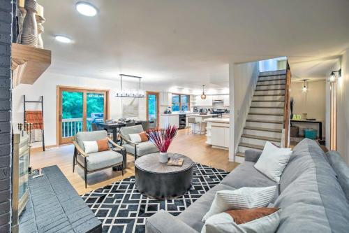 Michiana Shores Retreat With Deck And Fire Pit!