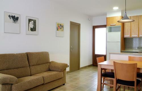 Apartamento Cesarea Baixos