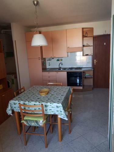 Apartamento Condominio Cesano Mare