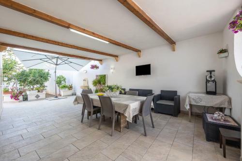 Maison Nina