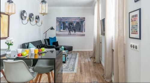 Luxury Apartment Neovintage
