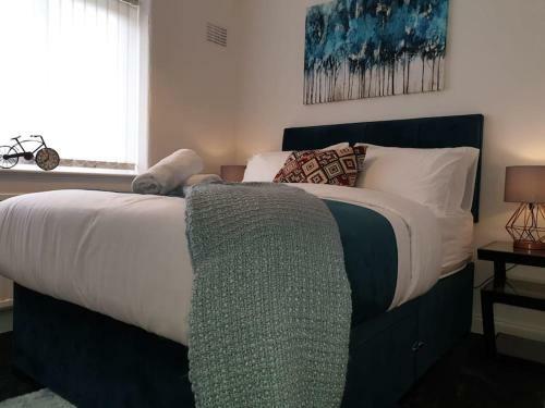Cheerful 3 Bedroom House With Spacious Garden