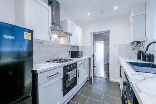 3 Bedroom House Manchester Hosted By Mcr Dens