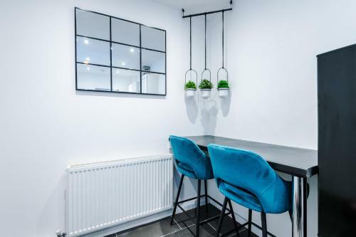 3 Bedroom House Manchester Hosted By Mcr Dens