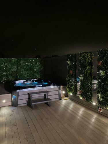 Hidden Apartments & Penthouse