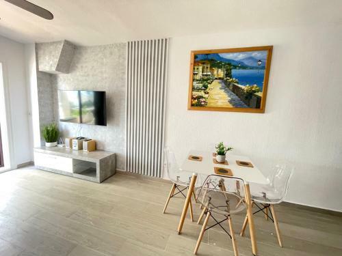 Modern Pool View Apartment In Cabo Roig