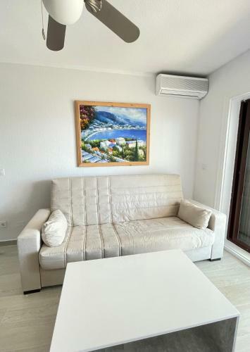 Modern Pool View Apartment In Cabo Roig