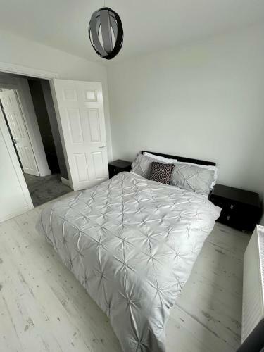 Self-catering 4 Bed, Pet Friendly Home Porthcawl
