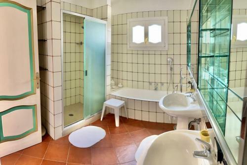 Villa Dolphin